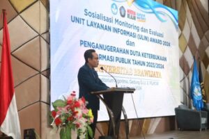 Wakil Rektor Bidang Keuangan dan Sumber Daya membuka kegiatan sosialisasi ULIN Award 2024